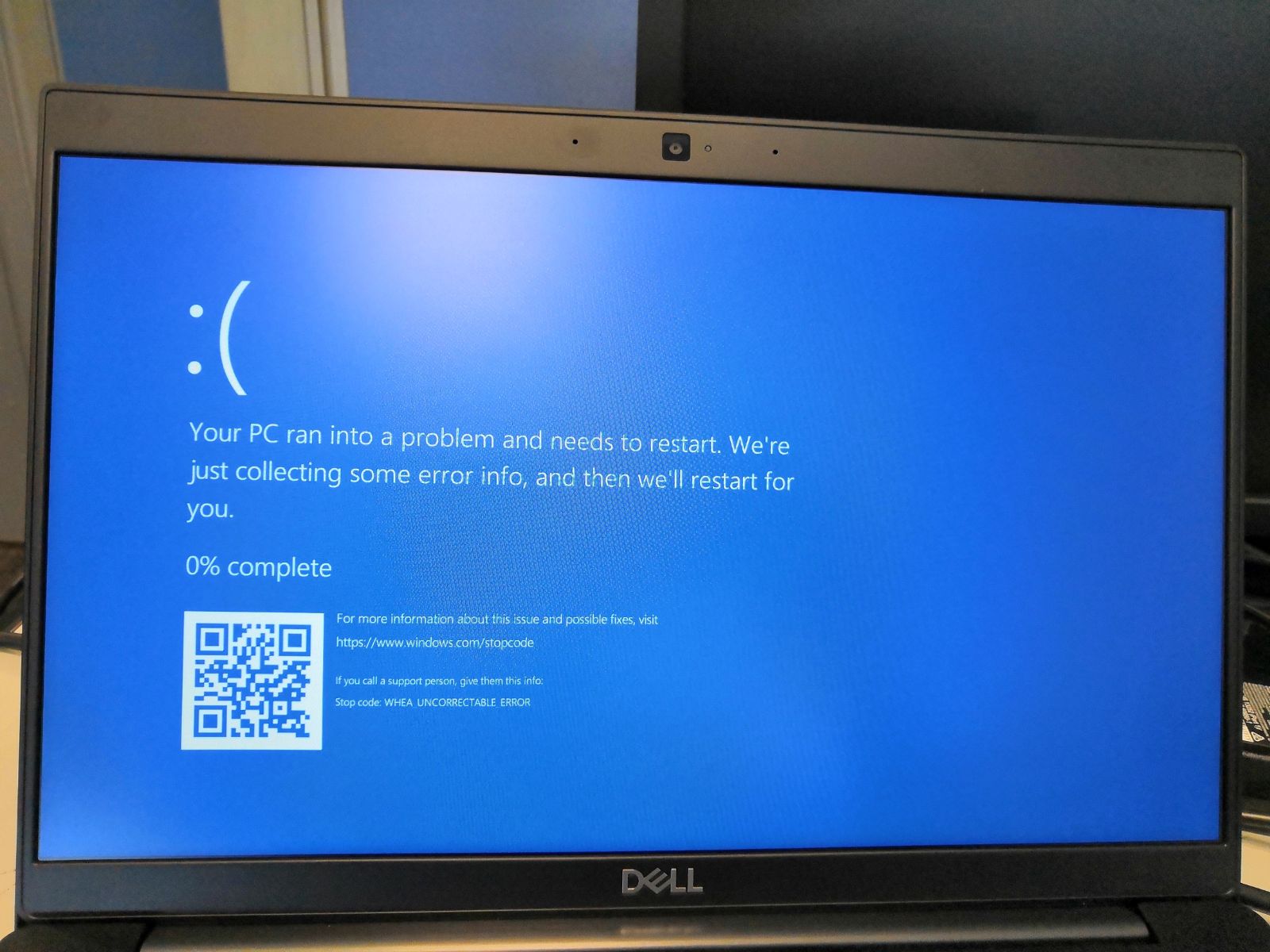 Niebieski ekran Windows Hardware Error Architecture (WHEA) lub