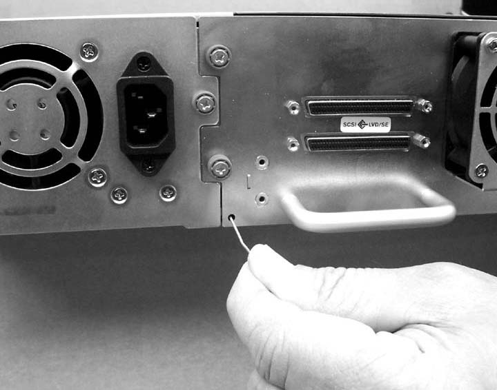 Dell PowerVault TL2000 / TL4000 Tape Library How to manually release