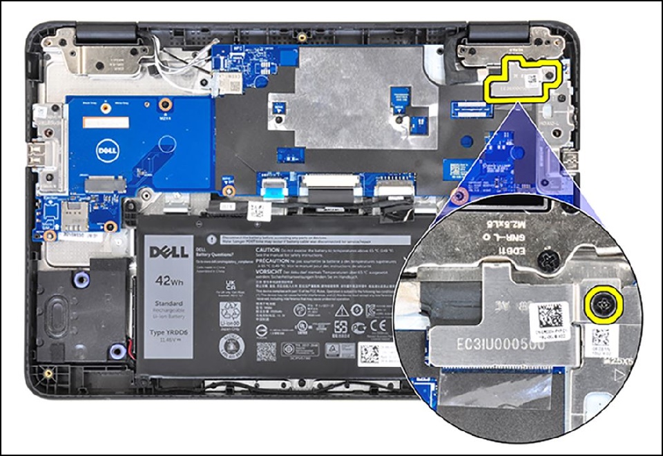 Vista inferiore del Chromebook 3110 con coperchio della base rimosso, rimuovere la staffa del cavo del display