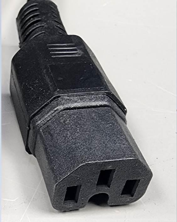 Lado del conector de la fuente de alimentación