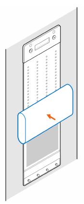 Colocación del adaptador de CA en la funda del adaptador de CA