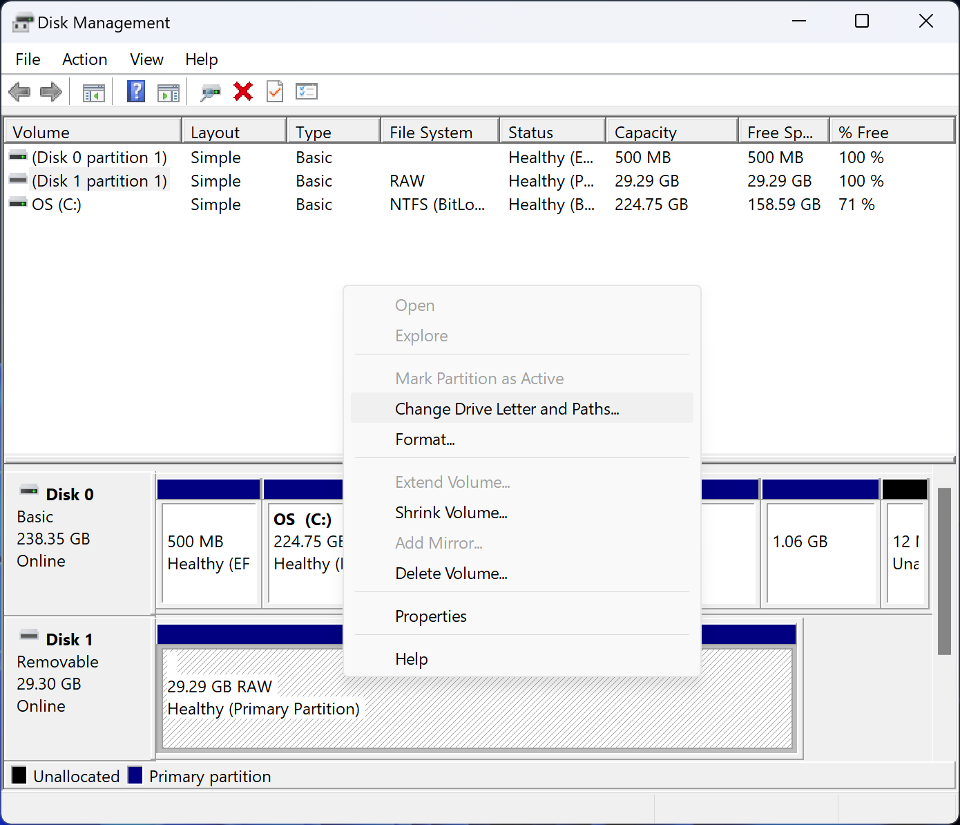 Opción Cambiar la letra y rutas de acceso de unidad en el menú contextual Administración de discos