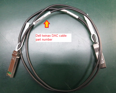 Emplacement du numéro de référence&nbsp;Dell sur le câble&nbsp;DAC
