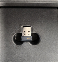 产品包装盒中的 USB 接收器