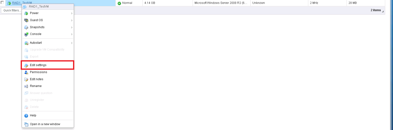 Schermafbeelding van het rechtsklikmenu in de webinterface van de host voor een VM