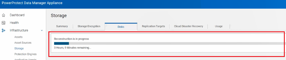 Postęp rekonstrukcji można zobaczyć w sekcji Infrastructure - Storage - Disks.