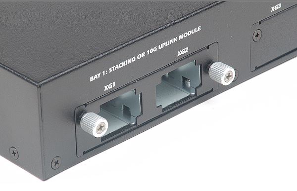 SLN294395_en_US__1Stacking 端口-62XX-托架-1