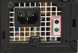 Bouton BIST sur le bloc d’alimentation d’un ordinateur de bureau