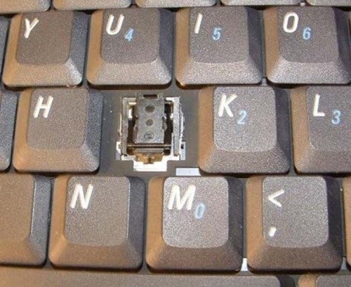 Abgetrennte oder fehlende Tastaturtaste 2