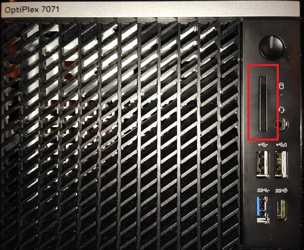 SLN320512_cs__17071_Media_Card_Reader_Filler_BK