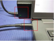 LED dioda zůstává rozsvícená