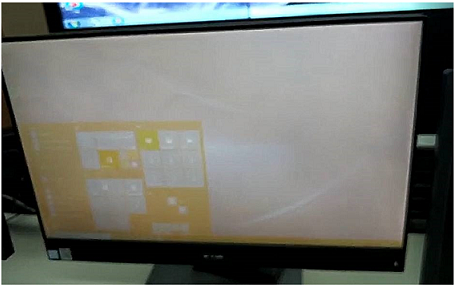 Inspiron 5477/ OptiPlex 7460のパネルで、ちらつき/ 曇り/線/色