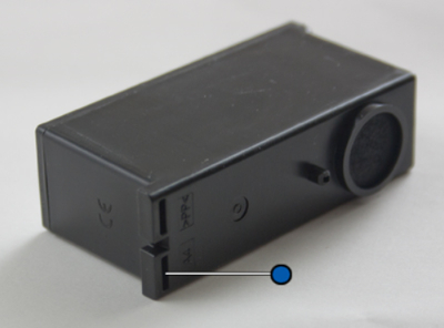 Dell_branded_inkjet_cartridges_proper_insertion_lip